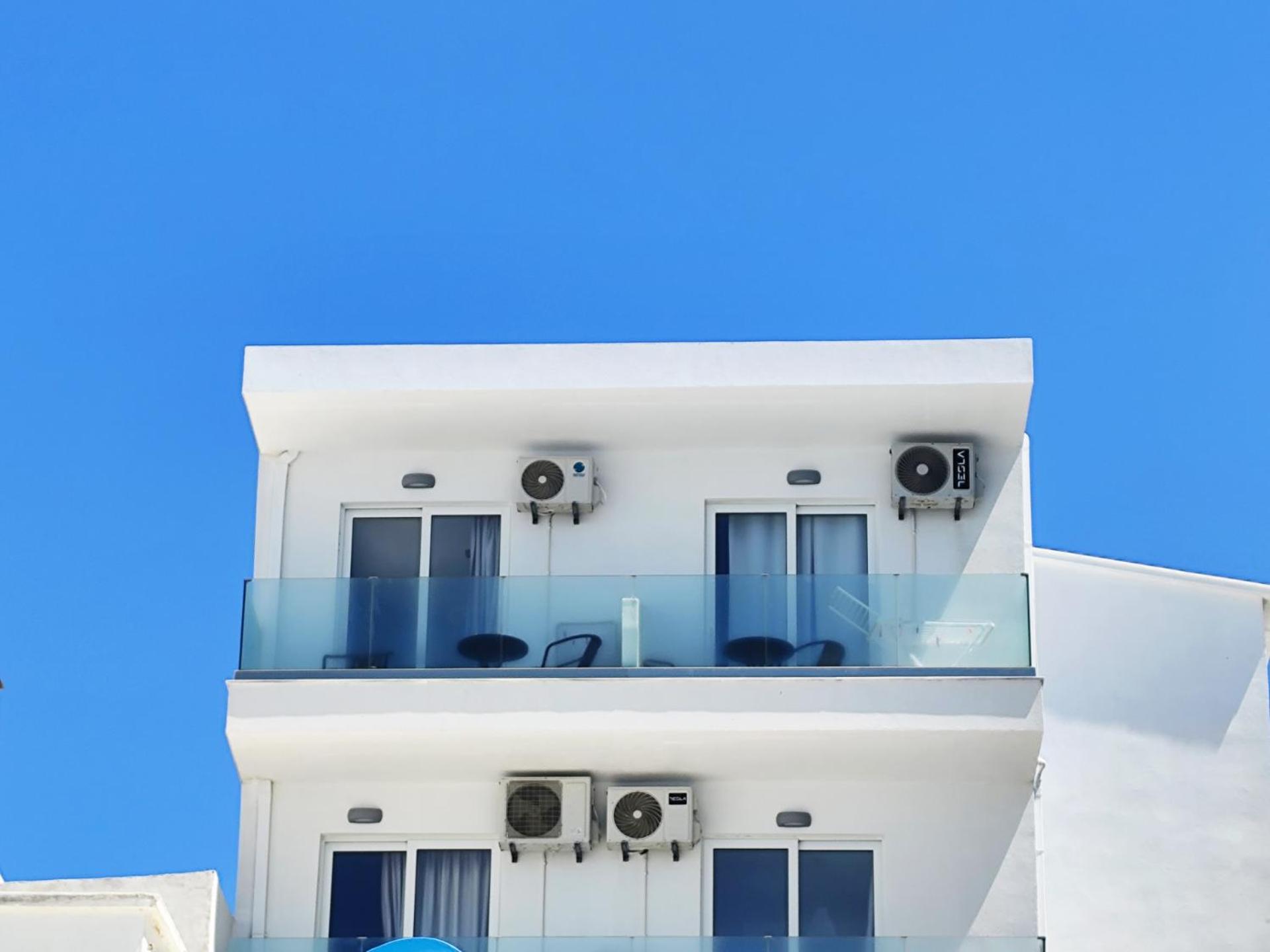 Lilian'S Seaview-Party Street-Youth Studios Rhodes City Exteriér fotografie